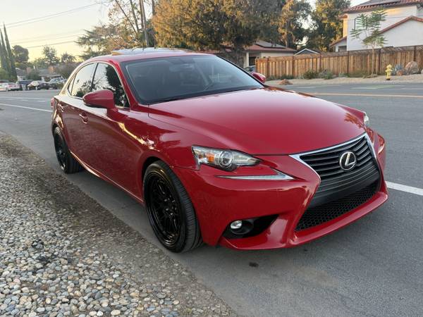 2016 Lexus IS 200t Base — photo 2