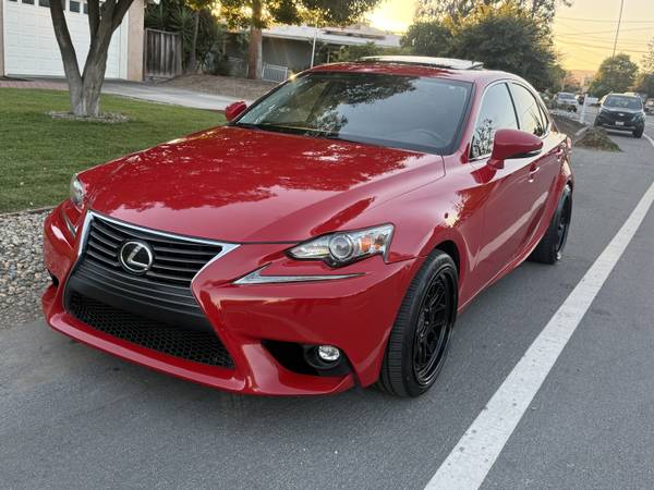 2016 Lexus IS 200t Base — photo 3