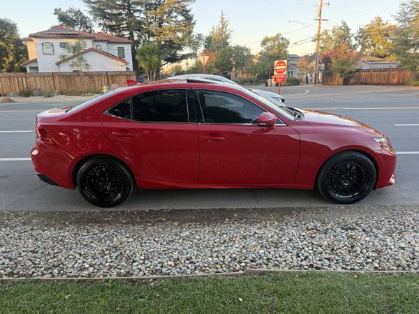 2016 Lexus IS 200t Base — photo 7