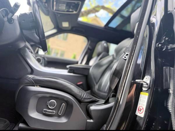 2016 Land Rover Range Rover Sport V6 Turbocharged Diesel HSE Td6 — photo 6