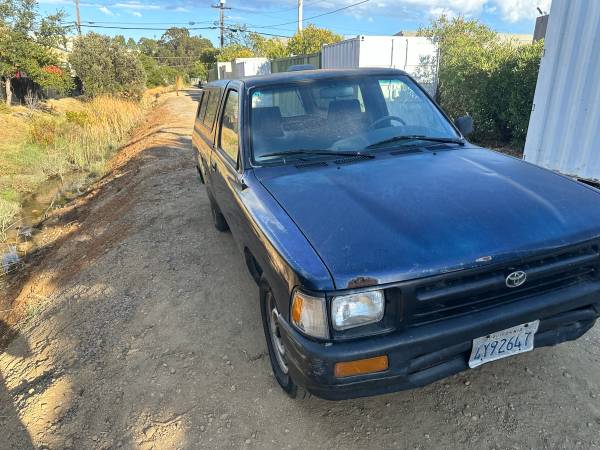 1994 Toyota Pickup DX 2dr Extended Cab SB — photo 1
