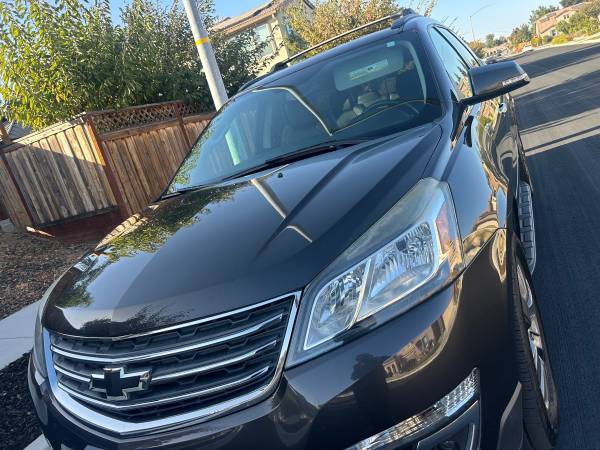 2017 Chevrolet Traverse LS All-wheel Drive Automatic — photo 3