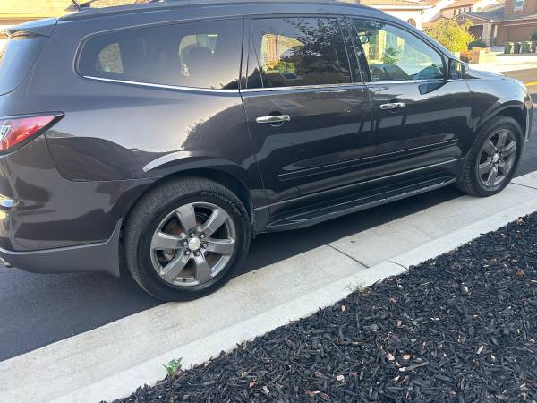 2017 Chevrolet Traverse LS All-wheel Drive Automatic — photo 6