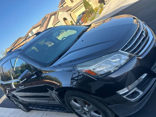 2017 Chevrolet Traverse LS All-wheel Drive Automatic — photo 2