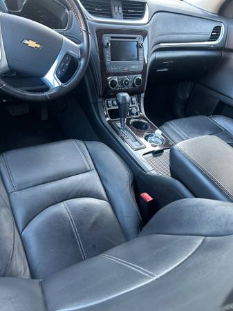 2017 Chevrolet Traverse LS All-wheel Drive Automatic — photo 11