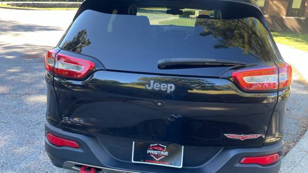 2014 Jeep Cherokee Trailhawk 4dr 4x4 Automatic — photo 7