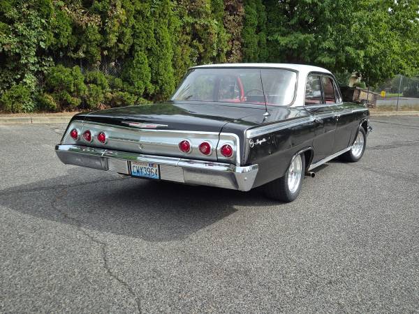 1962 Chevrolet Impala Sedan — photo 2