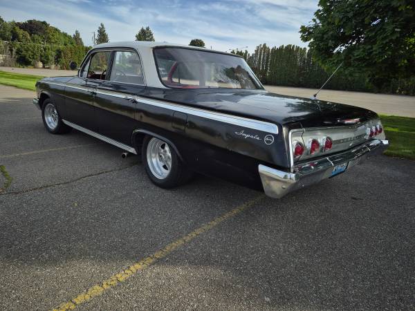 1962 Chevrolet Impala Sedan — photo 1