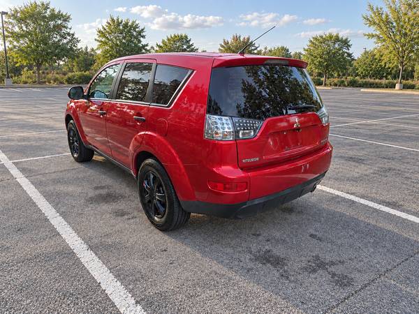 2009 Mitsubishi Outlander SE 4dr 4x4 CVT — photo 3