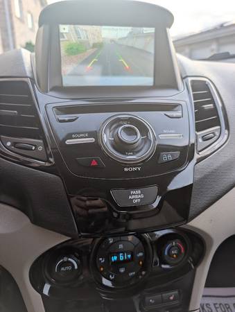 2017 Ford Fiesta S 4dr Sedan Automatic — photo 3