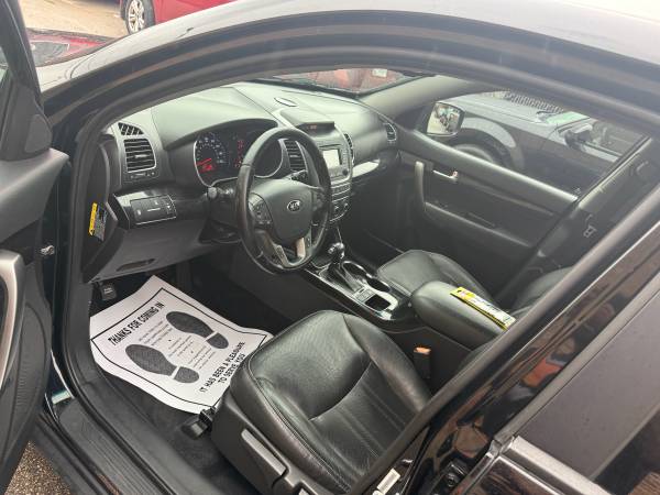 2015 KIA Sonrento Lx — photo 7