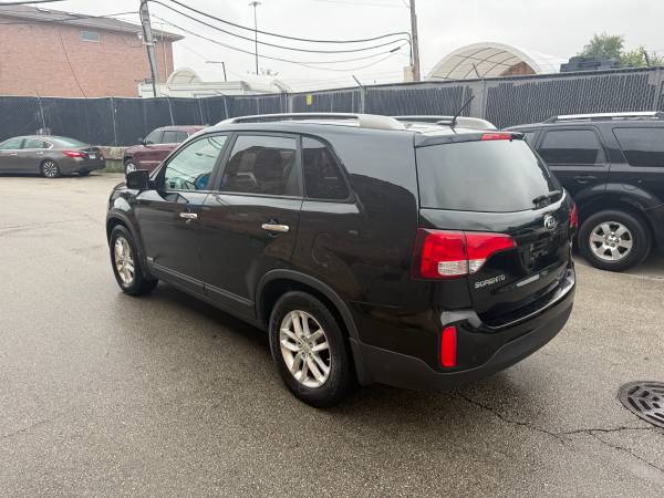2015 KIA Sonrento Lx — photo 3