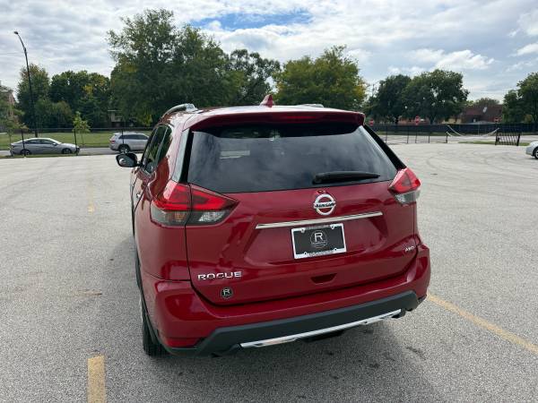 2017 Nissan Rouge Sl — photo 2
